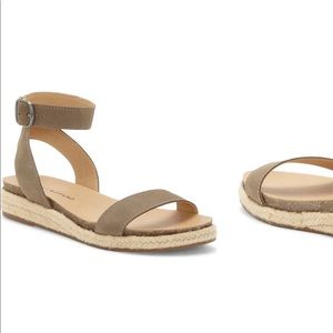 NEW Lucky Brand Garston Sandals